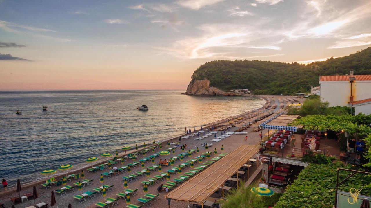 Hotel Savojo Петровац Экстерьер фото